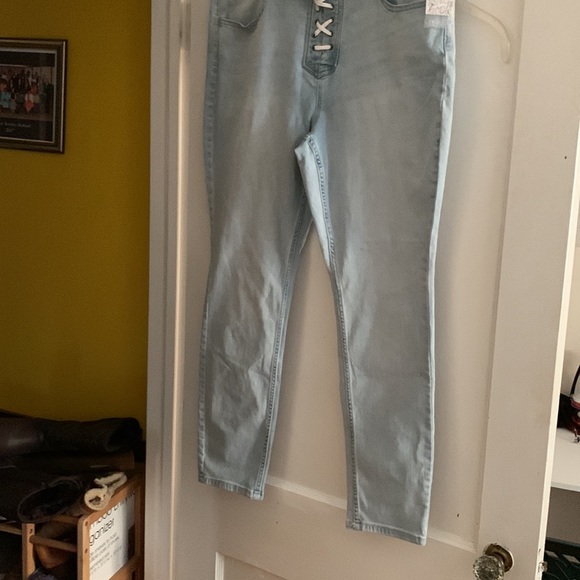 Free People ladies Jeans CRVY S 35 Brand new with tags - Picture 9 of 9